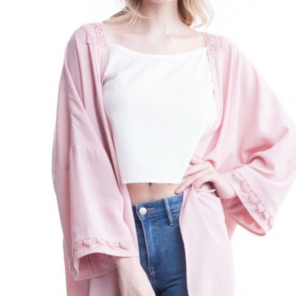 NWT Blush Kimono w/ Crochet Back and Trim
